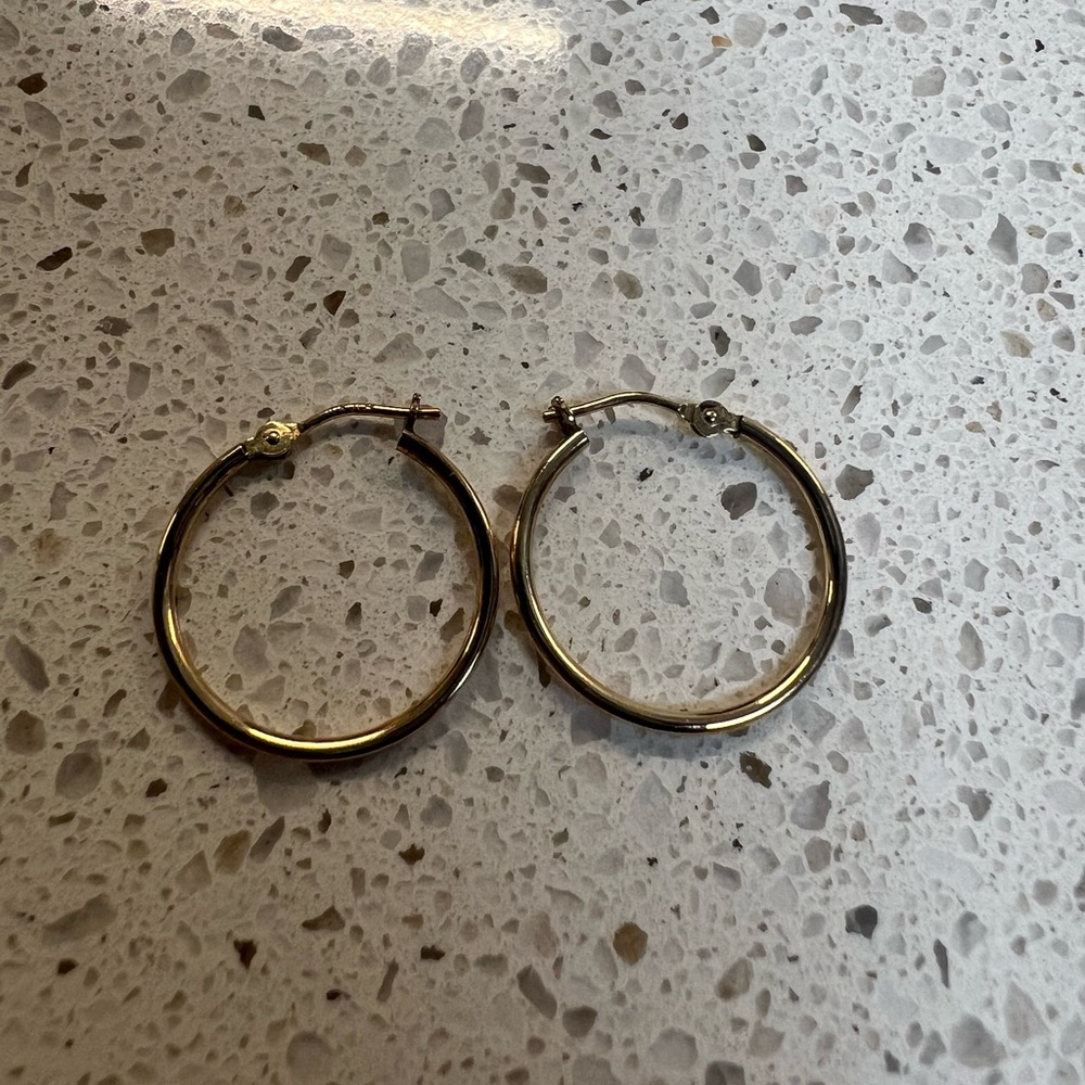 Classic Gold Hoop Earrings - Polished Lightweight Hoops